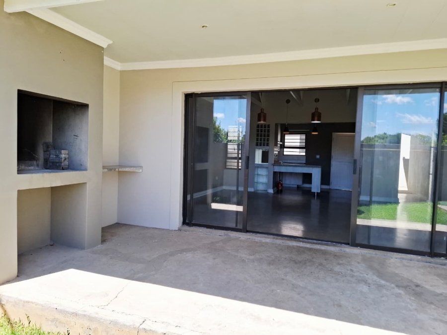 2 Bedroom Property for Sale in Heuwelsig Free State